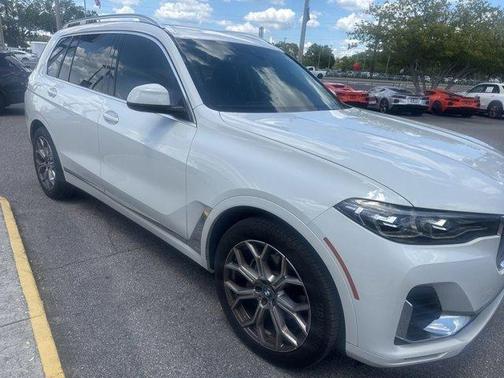 Alpine White 2021 BMW X7 xDrive40i