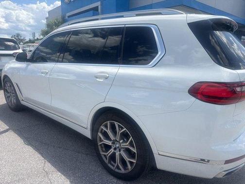 Alpine White 2021 BMW X7 xDrive40i