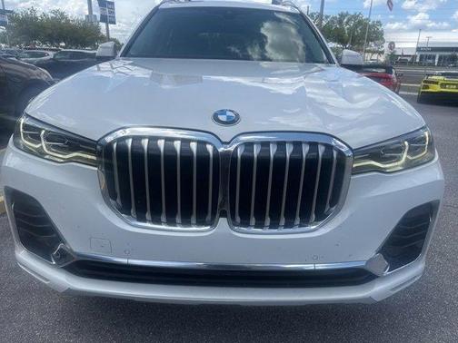 Alpine White 2021 BMW X7 xDrive40i
