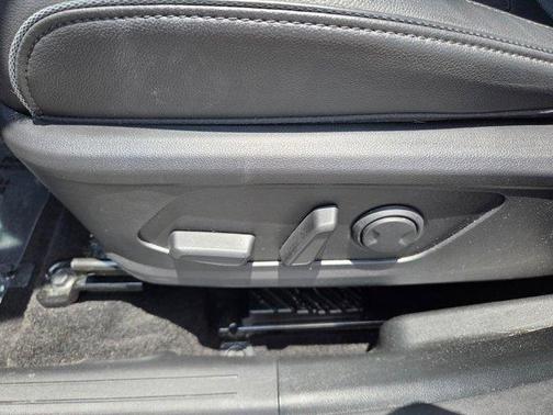 Shimmering Silver 2022 Hyundai TUCSON Limited