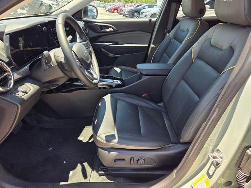 Green 2025 Chevrolet Trax ACTIV