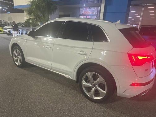 2021 Audi Q5 40 Premium Plus