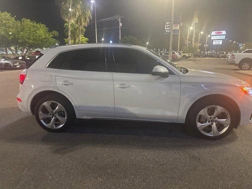 2021 Audi Q5 40 Premium Plus