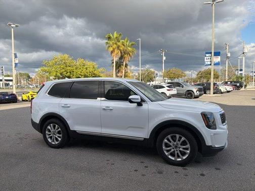 2021 Kia Telluride LX
