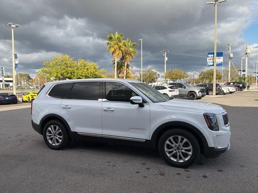 2021 Kia Telluride LX