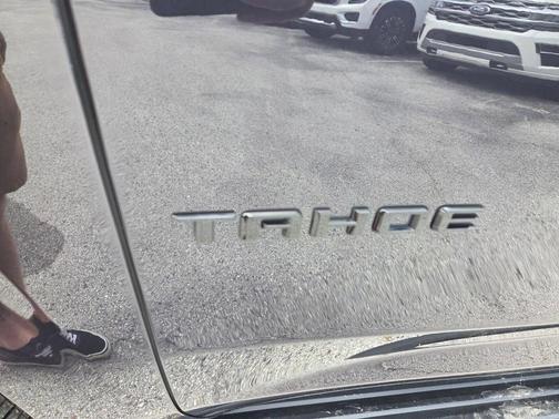 Dark Ash Metallic 2022 Chevrolet Tahoe RST