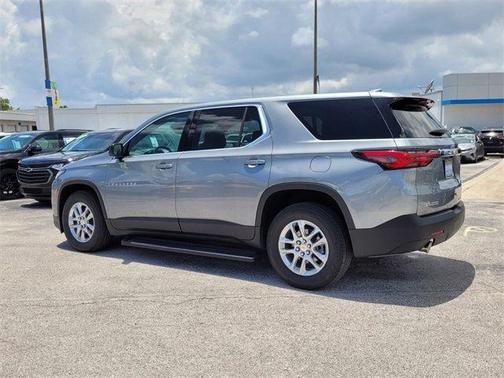 2023 Chevrolet Traverse LS