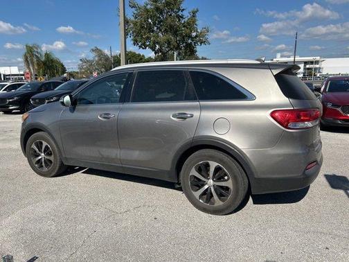 2017 Kia Sorento EX