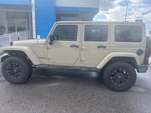 2017 Jeep Wrangler Unlimited Sahara