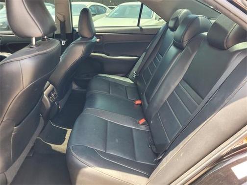 2016 Toyota Camry XLE