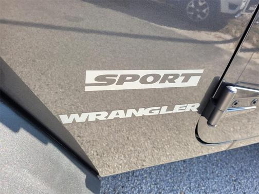 2017 Jeep Wrangler Sport