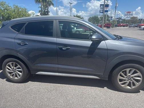 2017 Hyundai TUCSON SE Plus