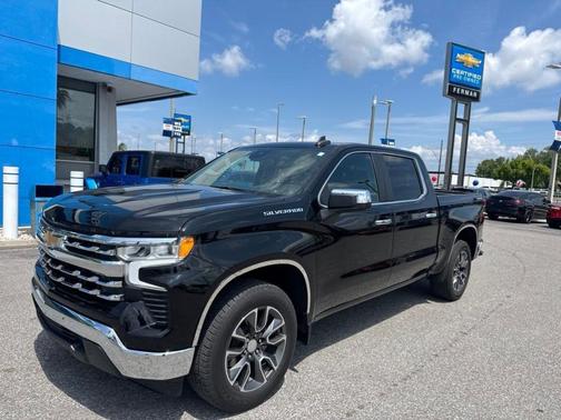 Black 2024 Chevrolet Silverado 1500 LT