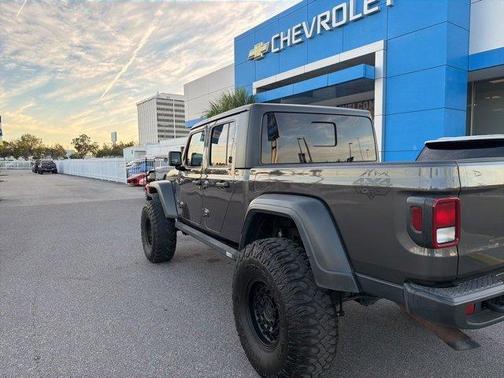 2020 Jeep Gladiator Sport