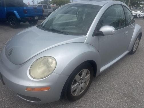 2007 Volkswagen New Beetle 