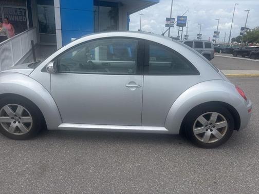 2007 Volkswagen New Beetle 
