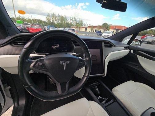 2018 Tesla Model X 75D