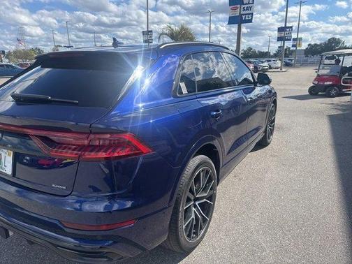 2022 Audi Q8 55 Premium Plus