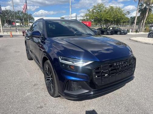 2022 Audi Q8 55 Premium Plus