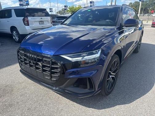 2022 Audi Q8 55 Premium Plus