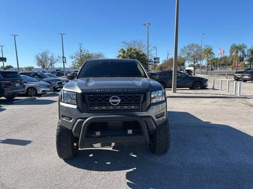 2022 Nissan Frontier S