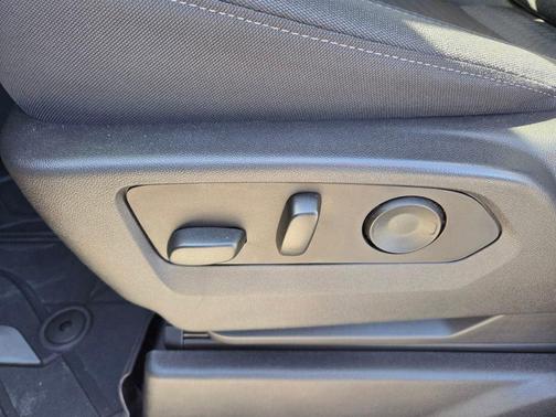 Sterling Gray Metallic 2024 Chevrolet Silverado 1500 Custom