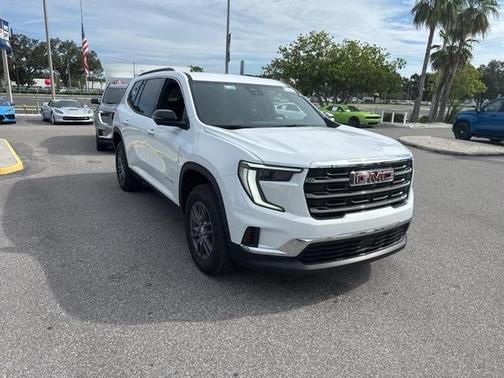 2025 GMC Acadia Elevation