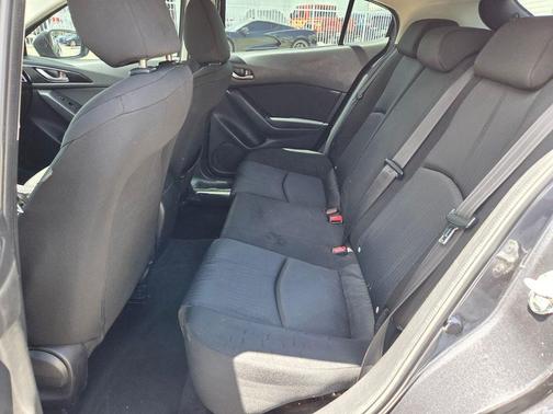 2014 Mazda Mazda3 i Sport