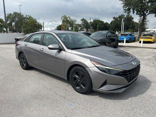 2021 Hyundai ELANTRA SEL