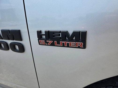 Bright Silver Clearcoat Metallic 2018 RAM 1500 Express