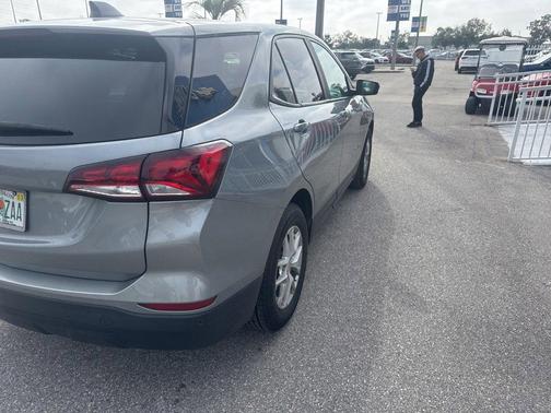 2023 Chevrolet Equinox LS
