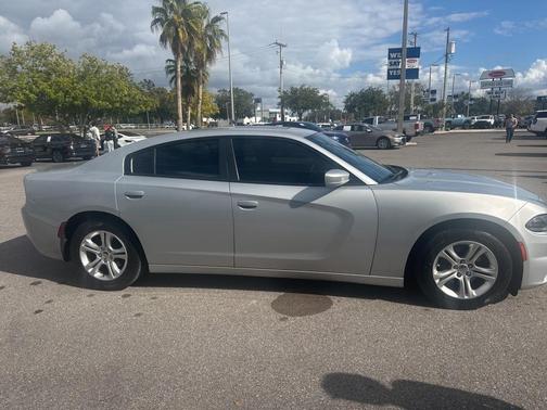 2021 Dodge Charger SXT