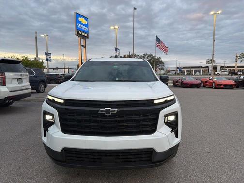 2024 Chevrolet Traverse LS