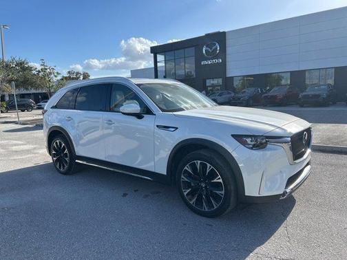 2024 Mazda CX-90 PHEV Premium Plus