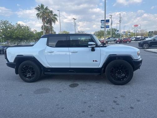 White 2024 GMC HUMMER EV Pickup 2X