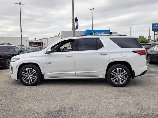 2023 Chevrolet Traverse High Country