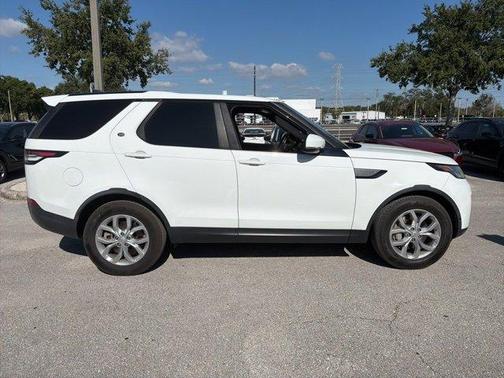 2019 Land Rover Discovery SE