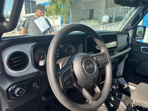 2024 Jeep Wrangler Sport