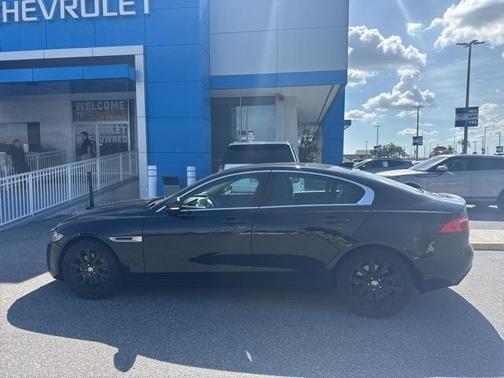 2019 Jaguar XE 25t