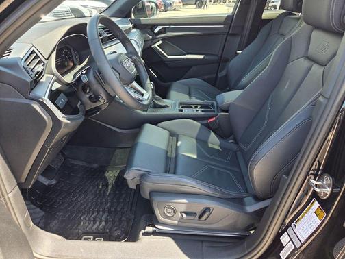 Mythos Black Metallic 2024 Audi Q3 45 S line Premium