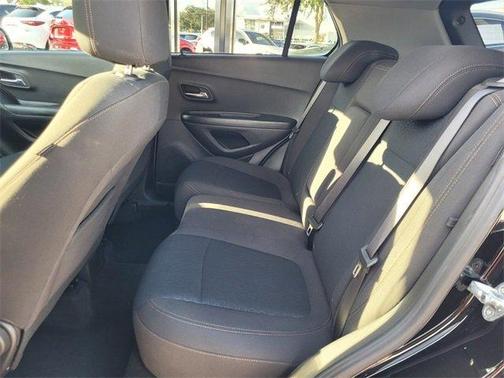 2022 Chevrolet Trax LS