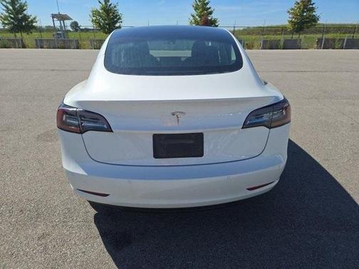 2020 Tesla Model 3 Standard Range Plus