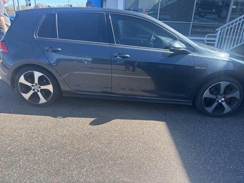 2018 Volkswagen Golf GTI 2.0T S 4-Door