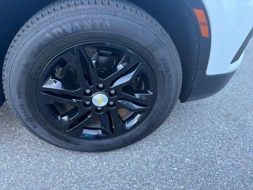 Summit White 2022 Chevrolet Blazer 2LT