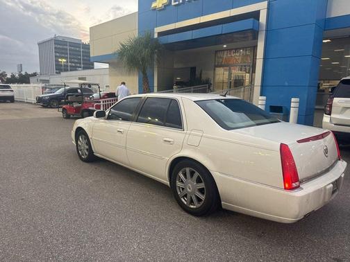 2008 Cadillac DTS W/1SD