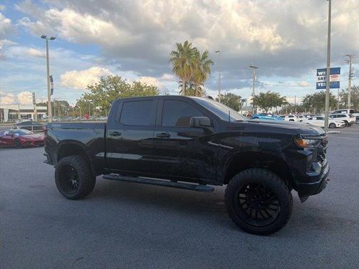 2025 Chevrolet Silverado 1500 Custom