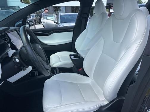 2020 Tesla Model X Long Range Plus