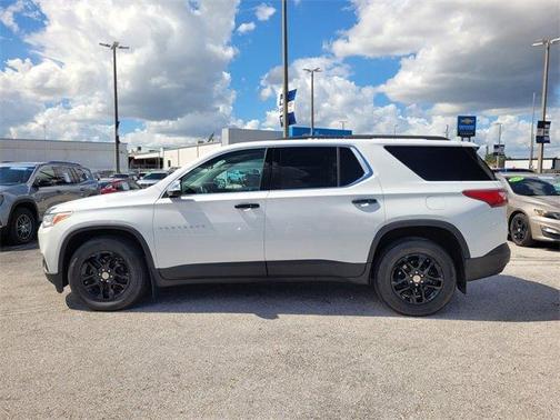 2020 Chevrolet Traverse LT Cloth