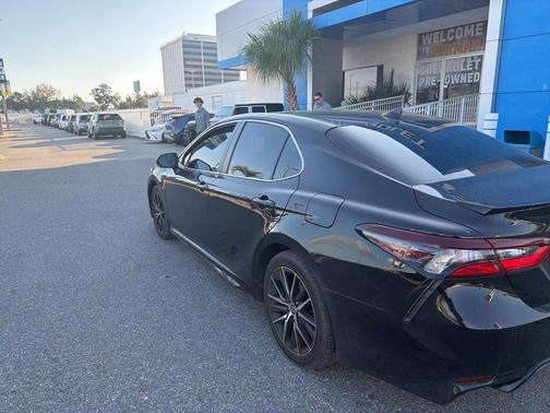 2022 Toyota Camry SE