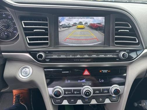 2020 Hyundai ELANTRA Limited